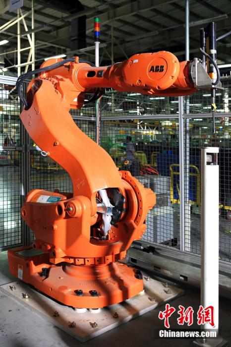 福田康夫康明斯發(fā)動機(jī)公司榮膺2020年全球燈塔工廠榜單 投資管理與制造業(yè)的共贏典范